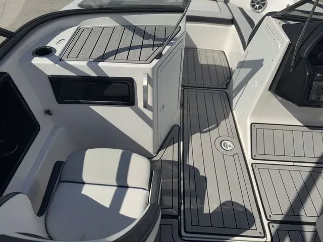 Slide: The Image of Yamaha 195S 2021 - 15