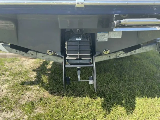 Slide: The Image of Yamaha 195S 2021 - 6