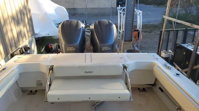 Slide: The Image of Parker Marine 2820 XLD SC 2010 - 7