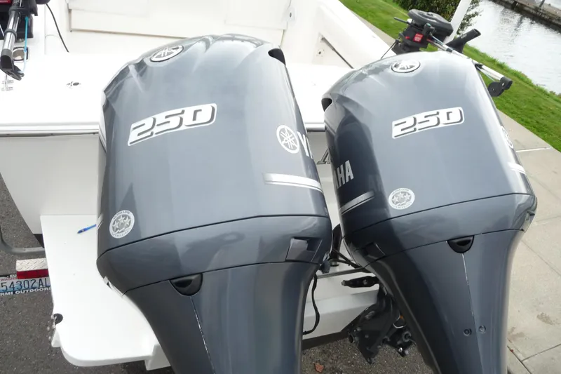 Slide: The Image of Twin Yamaha 250 outboard engines on a 2016 Albemarle 25 Express boat. - 12