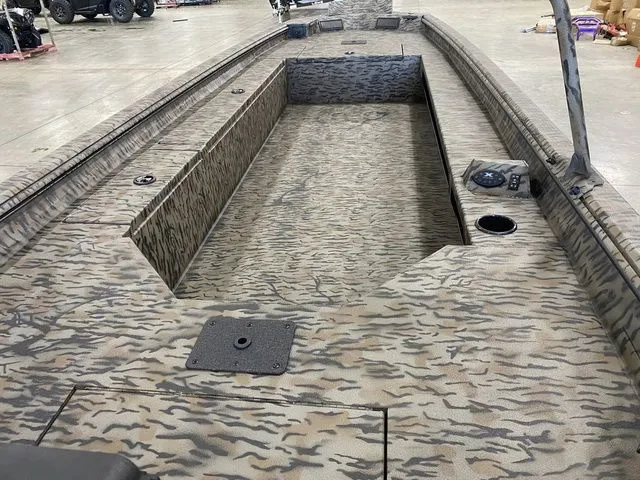 Slide: The Image of Xpress Bayou 18V 2026 - 12