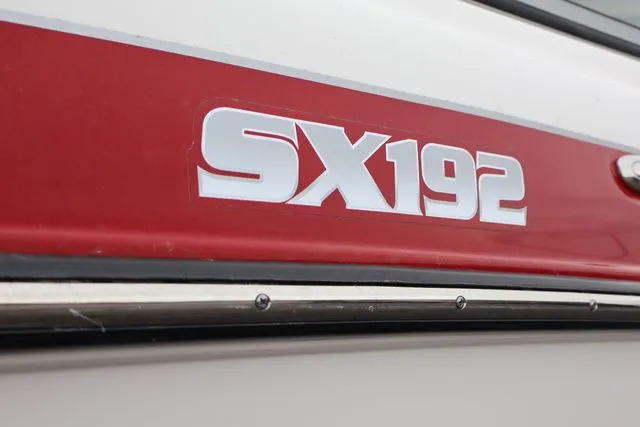 Slide: The Image of Yamaha SX192 - White - Galv. 2016 - 10