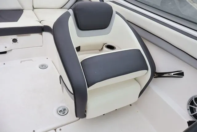 Slide: The Image of Yamaha SX192 - White - Galv. 2016 - 16