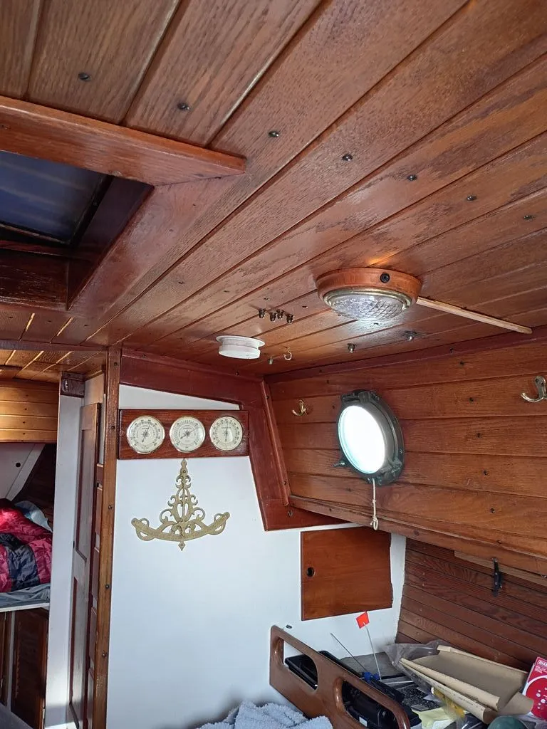 Slide: The Image of Westsail 32 Cutter 1977 - 14