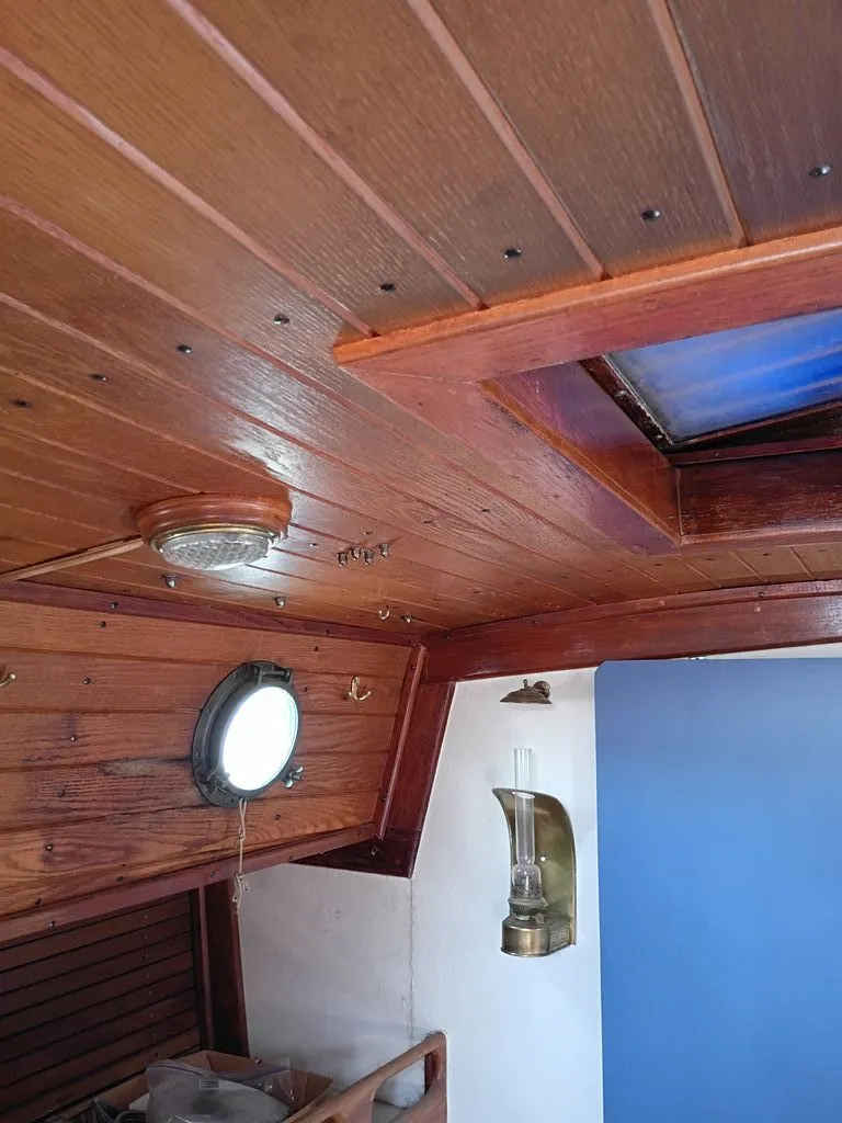 Slide: The Image of Westsail 32 Cutter 1977 - 15