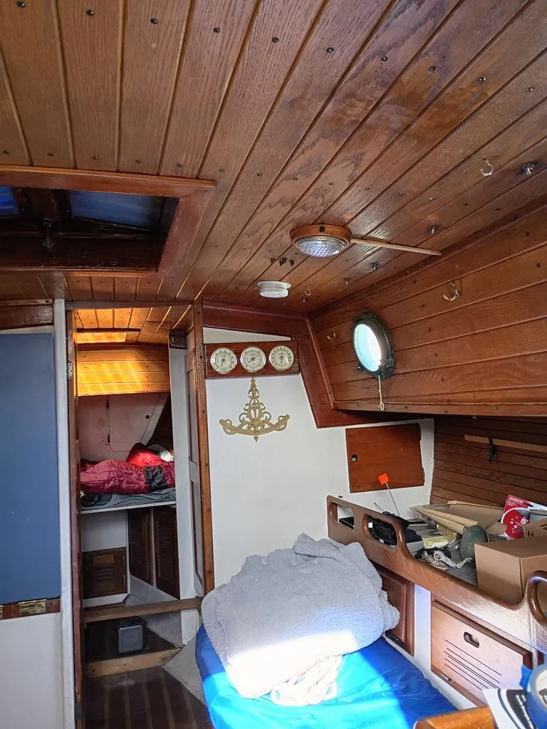 Slide: The Image of Westsail 32 Cutter 1977 - 19