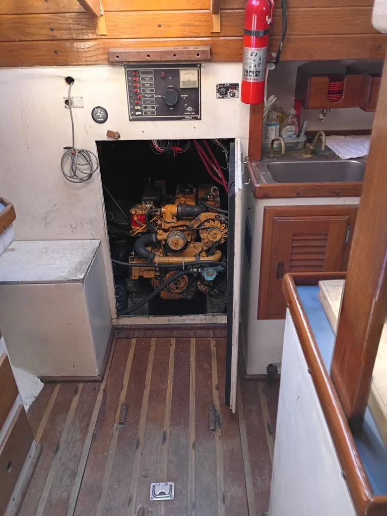 Slide: The Image of Westsail 32 Cutter 1977 - 8