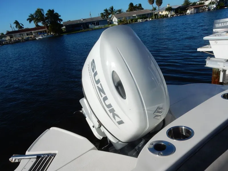 Slide: The Image of Stingray DC211 2023 - 16