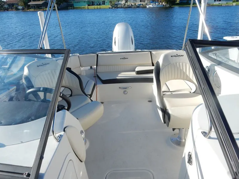 Slide: The Image of Stingray DC211 2023 - 28