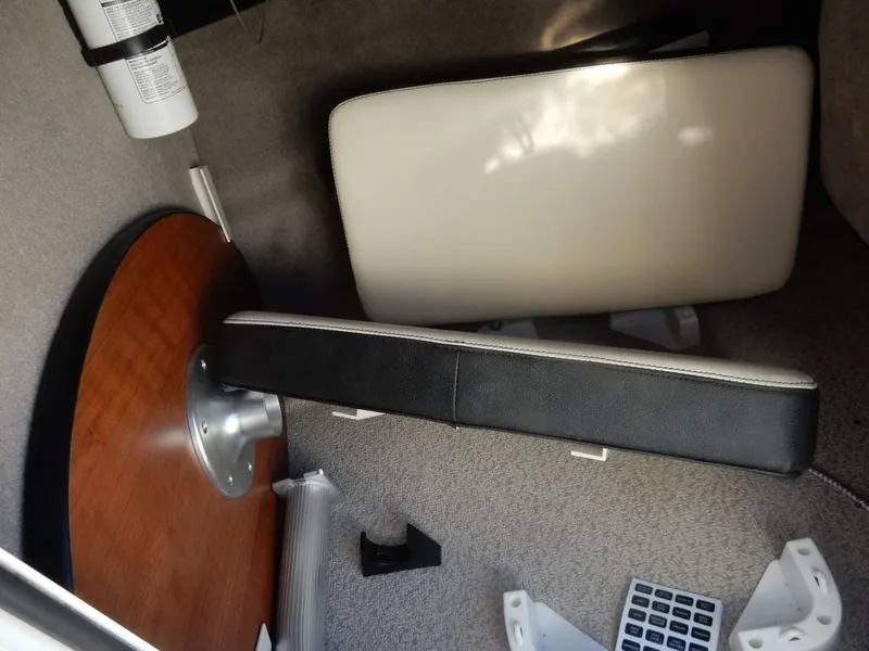 Slide: The Image of Stingray DC211 2023 - 32