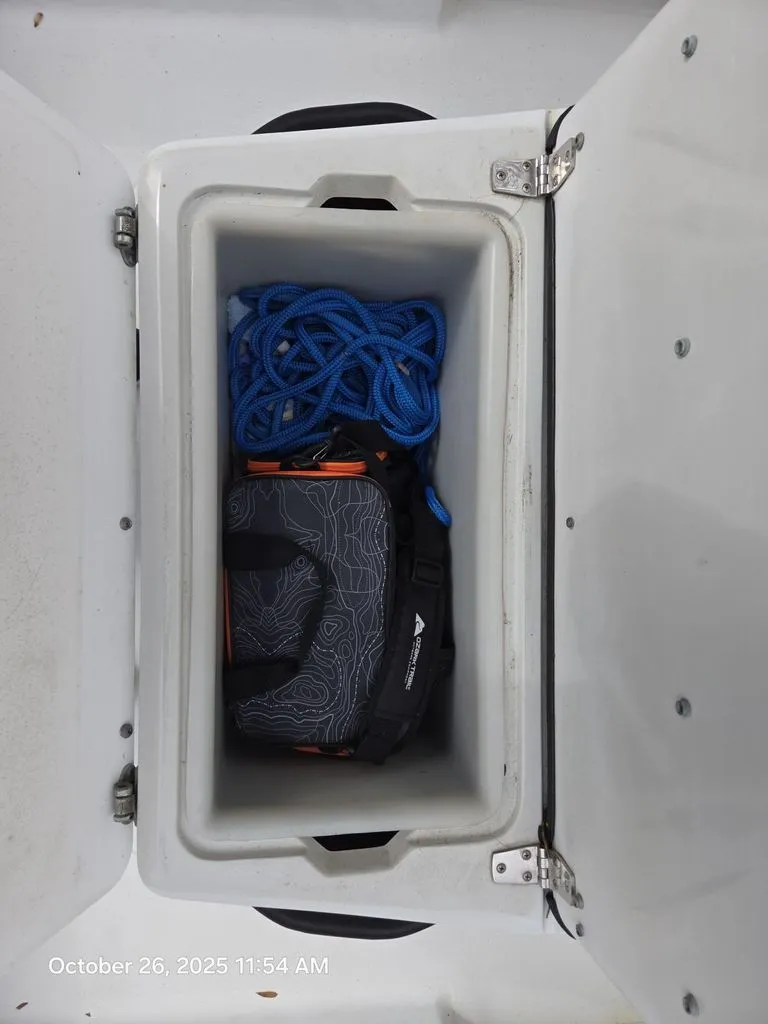 Slide: The Image of Boston Whaler Outrage 1993 - 27