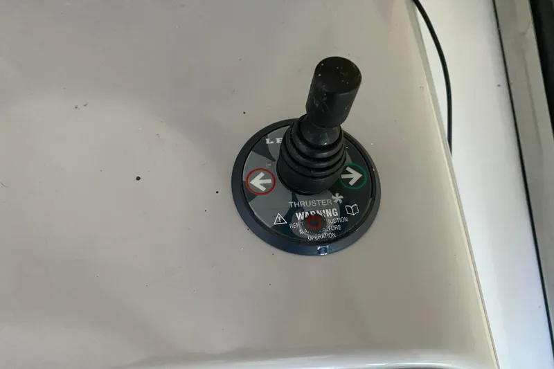 Slide: The Image of Open mini fridge on 2005 Formula 40 Performance Cruiser boat deck. - 15