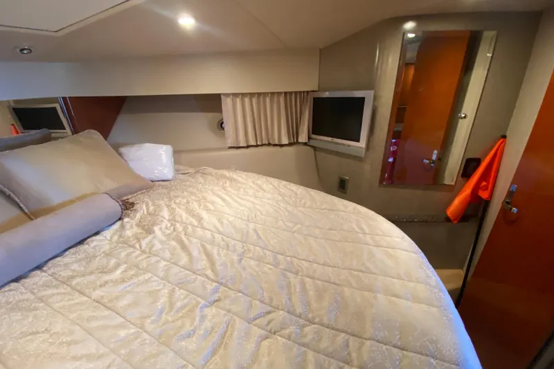 Slide: The Image of Engine room of a 2005 Formula 40 Performance Cruiser with Yanmar engine. - 37