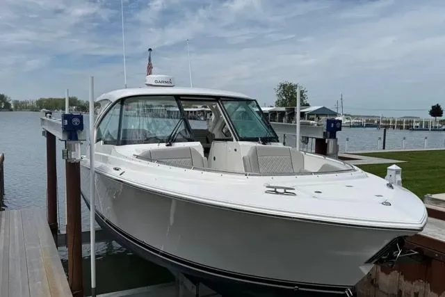 Slide: The Image of Pursuit DC 326 Dual Console 2023 - 2