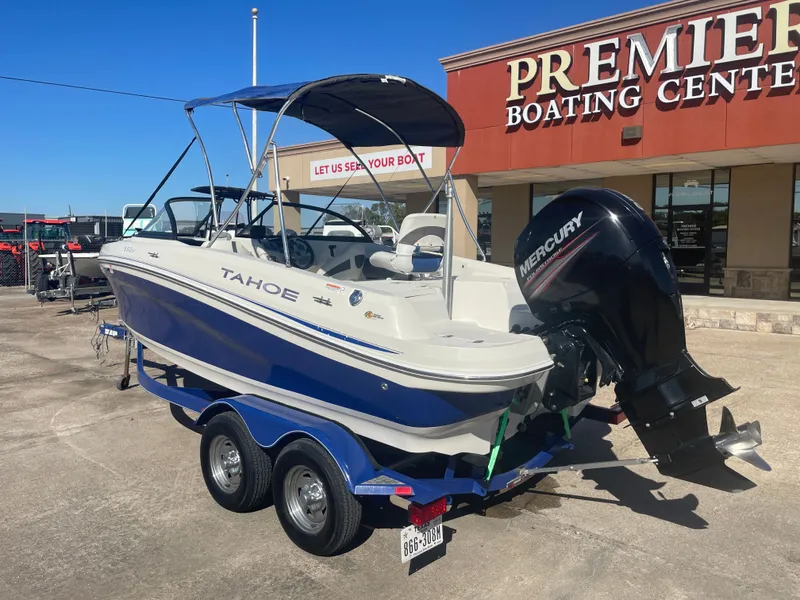 Slide: The Image of Tahoe 550 TF 2016 - 9