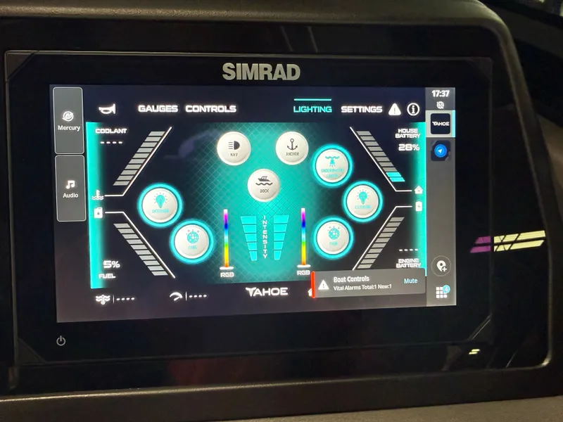 Slide: The Image of Tahoe Grand Tahoe 400HP Elite Windshield 2585 Tritoon Mercury V10 2026 - 22