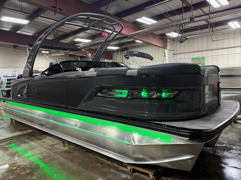 Slide: The Image of Tahoe Grand Tahoe 400HP Elite Windshield 2585 Tritoon Mercury V10 2026 - 65