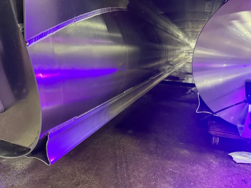 Slide: The Image of Tahoe Grand Tahoe 400HP Elite Windshield 2585 Tritoon Mercury V10 2026 - 73