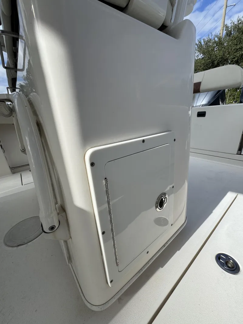 Slide: The Image of Cobia 280 Center Console 2020 - 15