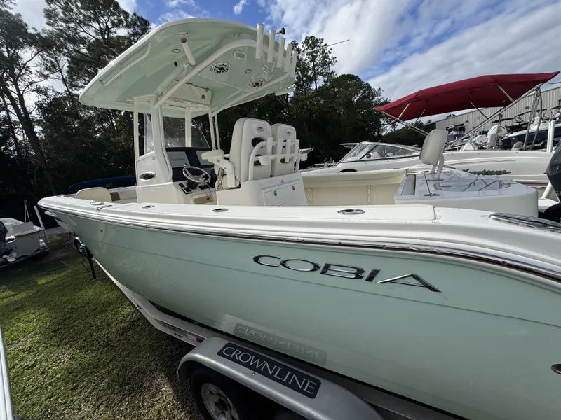 Slide: The Image of Cobia 280 Center Console 2020 - 21