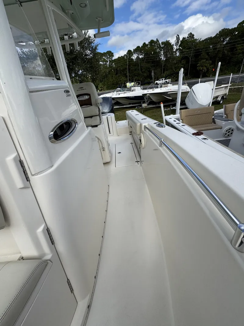 Slide: The Image of Cobia 280 Center Console 2020 - 32