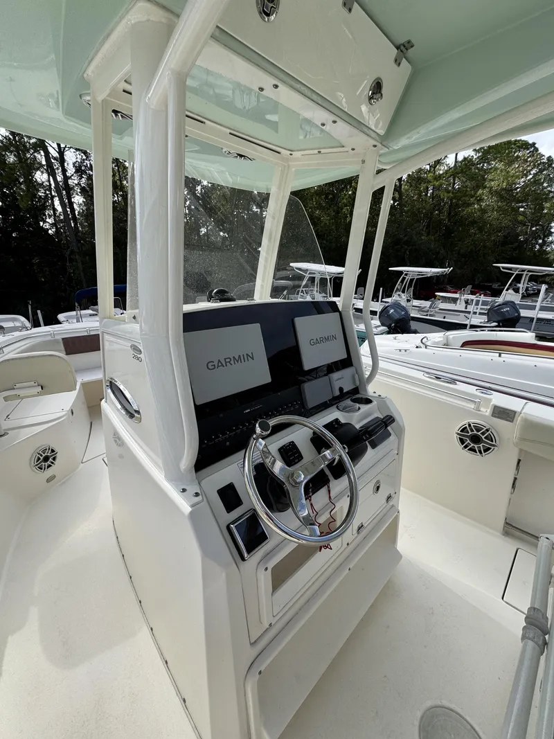 Slide: The Image of Cobia 280 Center Console 2020 - 35