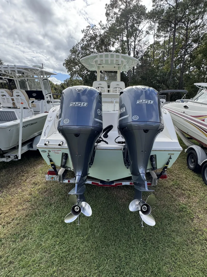 Slide: The Image of Cobia 280 Center Console 2020 - 4