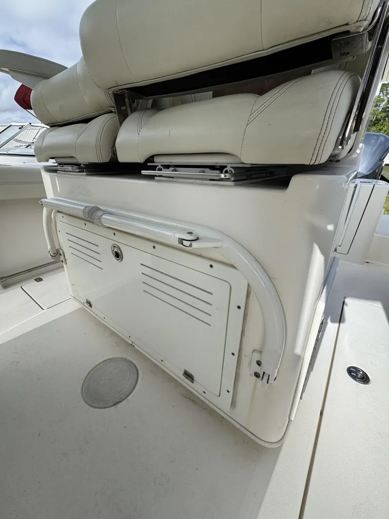 Slide: The Image of Cobia 280 Center Console 2020 - 41