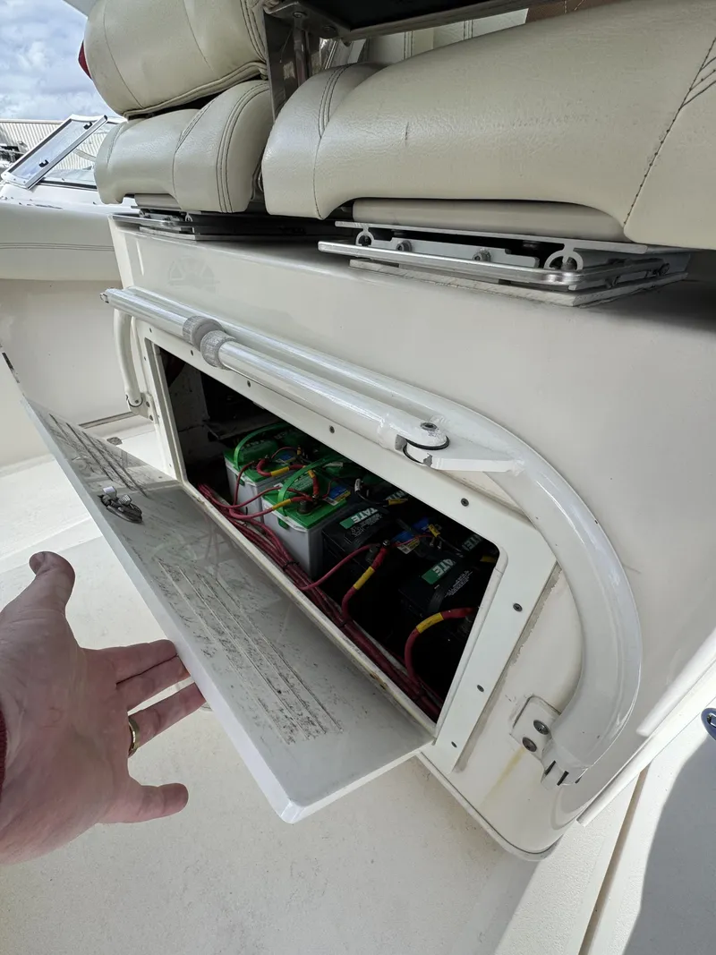 Slide: The Image of Cobia 280 Center Console 2020 - 42