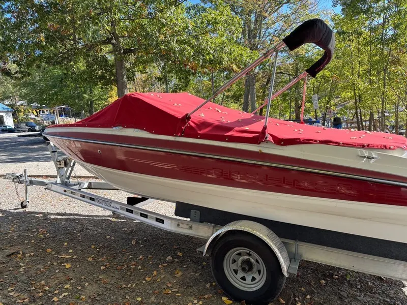 Slide: The Image of Bayliner 195 Bowrider 2012 - 3