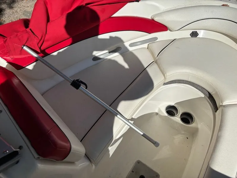 Slide: The Image of Bayliner 195 Bowrider 2012 - 8