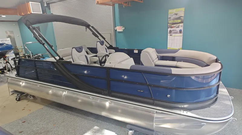 Slide: The Image of South Bay 224UL LE 2.75 2026 - 6