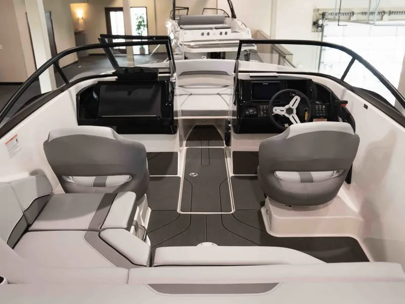 Slide: The Image of Bayliner V20i 2026 - 4