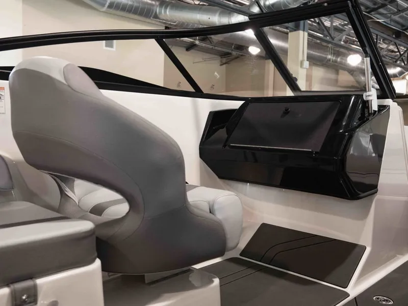 Slide: The Image of Bayliner V20i 2026 - 6