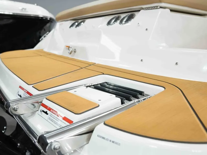 Slide: The Image of Bayliner V20i 2026 - 5