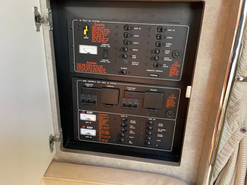 Slide: The Image of Formula 34 Performance Cruiser 2008 - 16