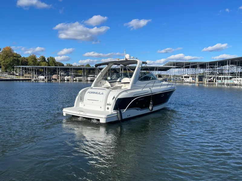 Slide: The Image of Formula 34 Performance Cruiser 2008 - 2