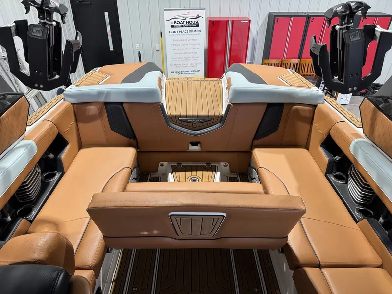 Slide: The Image of Nautique G23 2019 - 10