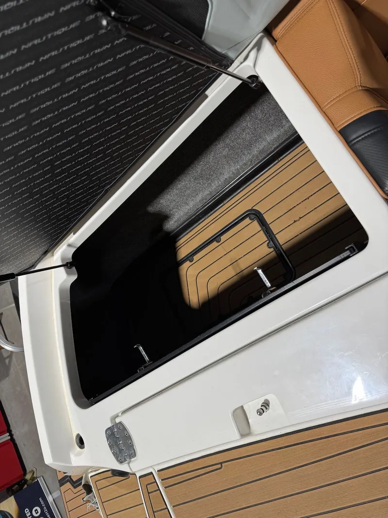 Slide: The Image of Nautique G23 2019 - 12