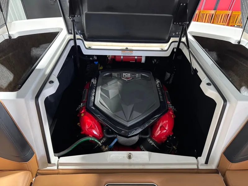 Slide: The Image of Nautique G23 2019 - 13