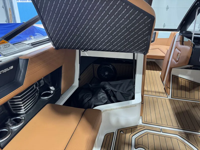 Slide: The Image of Nautique G23 2019 - 16