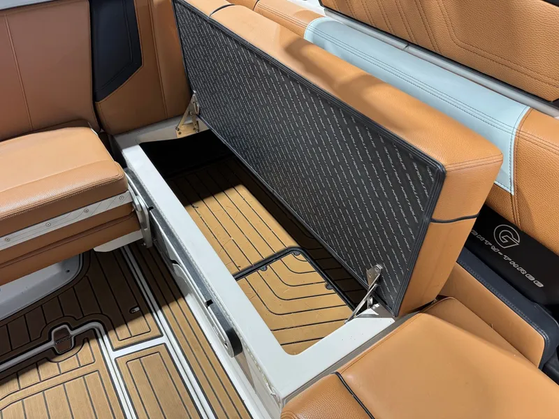 Slide: The Image of Nautique G23 2019 - 17