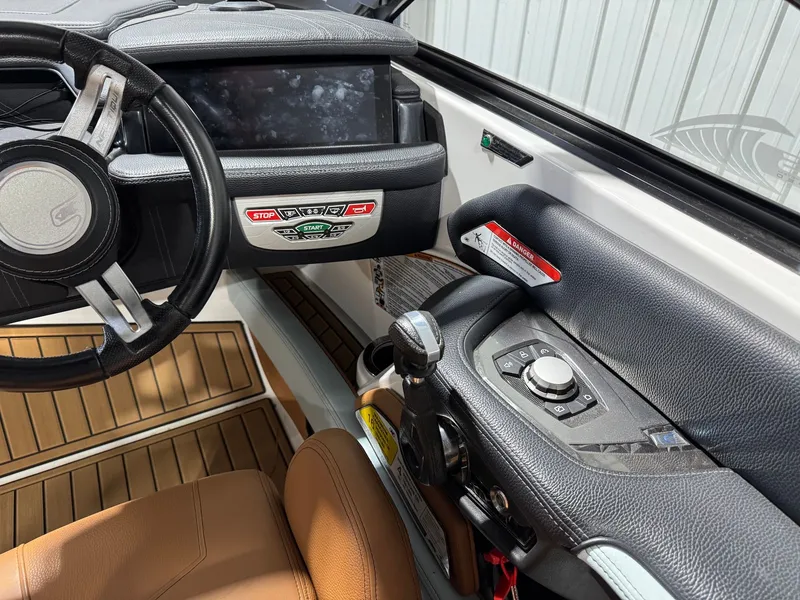 Slide: The Image of Nautique G23 2019 - 20