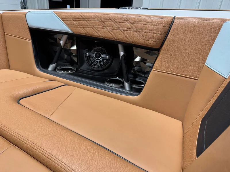 Slide: The Image of Nautique G23 2019 - 27