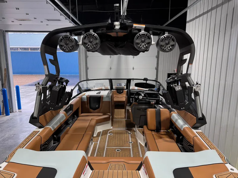 Slide: The Image of Nautique G23 2019 - 8