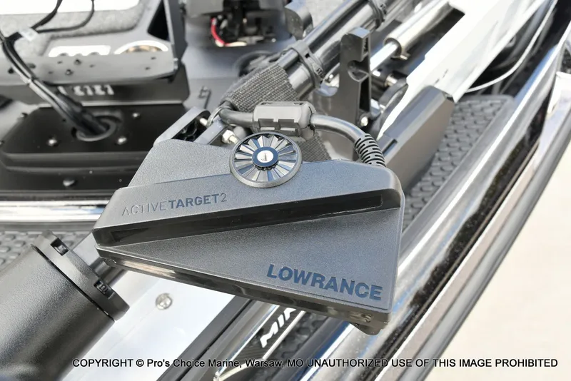 Slide: The Image of Lowrance ActiveTarget2 sonar on 2023 Ranger Z520R boat, detailed view. - 6