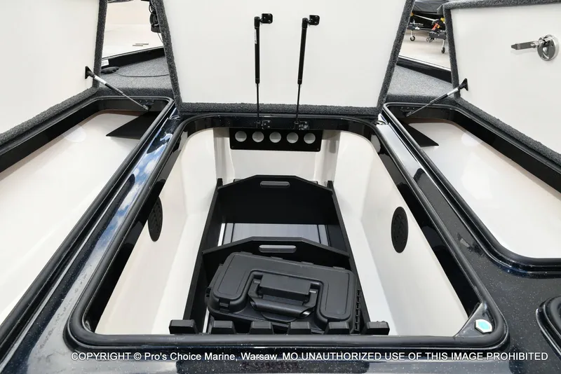 Slide: The Image of Ranger Z520R 2023 - 61