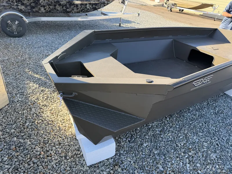 Slide: The Image of Edge Duck Boats Sportsman Series 656DB MID DECK 2026 - 4