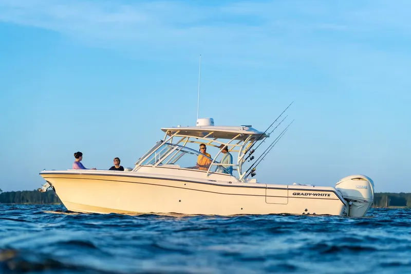 Slide: The Image of Grady-White Freedom 285 2027 - 3