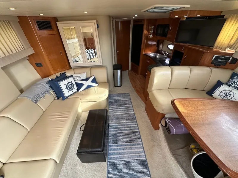 Slide: The Image of Carver Yachts 36 Mariner 2005 - 4